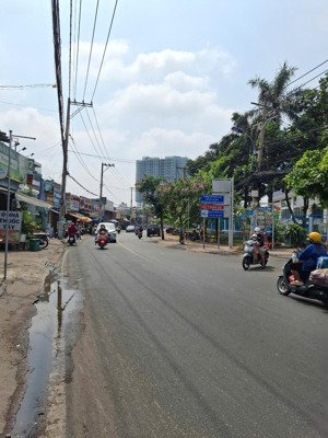 bán nhà mặt tiền cách mạng tháng 8, hàng hiếm, mặt tiền lớn 5.5m, 141m2 giá 46 tỷ