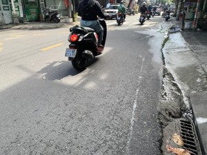 89m2, ngay chợ, tặng 2 nhà cấp 4 đang cho thuê, mặt tiền kinh doanh thái thị bôi chỉ 10 tỷ.