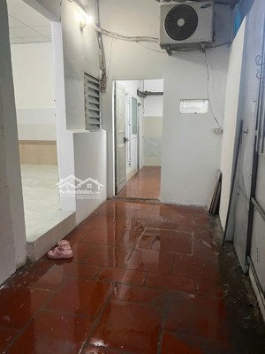 chính chủ bán nhà cấp 4 đất k sổ xen kẹt - giá rẻ nhất khu vực