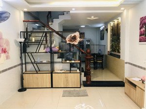 6.22 tỷ - bán nhà 2 tầng dt 63m2 hẻm điện biên phủ, bình thạnh - sát quận 1 - có 3pn - nhà đúc btct