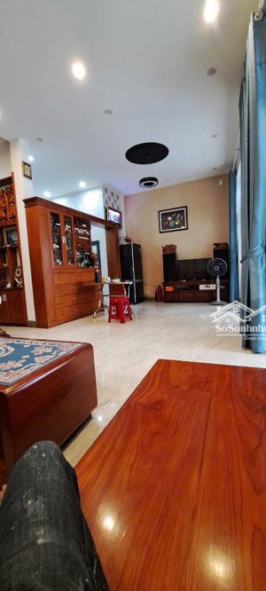 nhà 2 tầng mt hà huy tập đoạn sầm uất chỉ 8ty7 tl