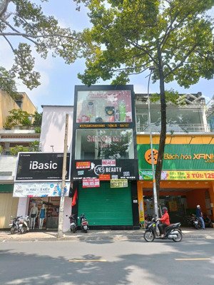 cho thuê nhà 242 đường nguyễn trãi, 70 triệu, dts 250 m2, 3pn, 3wc