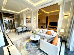 bán nhà mới đàm quang trung long biên, 47m2 8 tầng, full nội thất, đường 7m thông. giá còn 18.7 tỷ