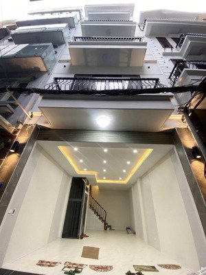 bán nhà 5 tầng 50m2, thang máy ô tô vào nhà, vương thừa vũ thanh xuân lh: 