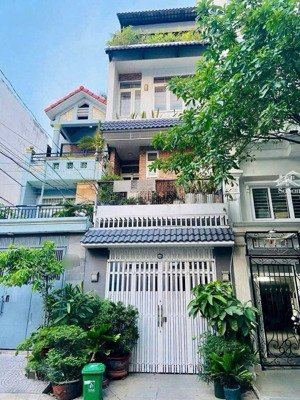 nhà 4 tầng 100m2 giá 9,5 tỷ quận 2 đường xe tải