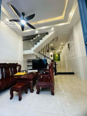 giảm thêm 200tr, nhà dt lớn 74.4m - hẻm xe hơi quay đầu - sát đầm sen - tân phú