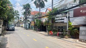 bán nhà mt quốc hương, 10x26, 2 lầu, đúc 3 tấm, 5pn, nhà gần trường bis, 80 tỷ