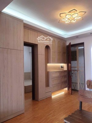 bán chung cư đội nhân - ba đình dt 71m2 - 2 ngủ - full nội thất ở ngay. giá 6.49 tỷ sổ đỏ cc