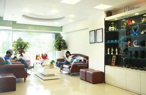 bán khách sạn losybe - phạm văn đồng cách biển mấy bước chân