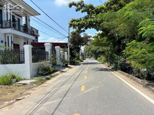 Bán đất mặt đường Tràng Cát thông thẳng ra Vin NOXH diện tích 100m2 giá 34,5tr/m2.