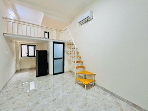 phòng gác lửng thoáng mát ngay gần bv thống nhất