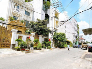 chính chủ bán gấp nhà hẻm 12m đường nguyễn hữu tiến.p.tây thạnh .dt 4x16m 3 lầu giá 9.5 tỷ