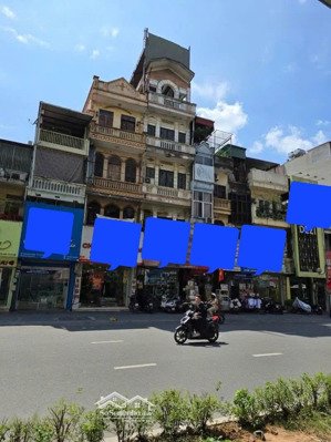 mặt phố cầu giấy, vỉa hè rộng, buôn bán sầm uất, giao thông thuận tiện, tiện ích không thiếu đầy đủ