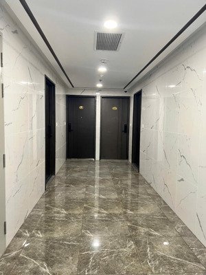 cần cho thuê căn 2pn ! nhà mới nhận . đẹp không tì vết