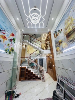 nhà bán mới đẹp lung linh hương lộ 2 -5 tầng 4x13m hẻm xe tải . chỉ 7,2 tỷ