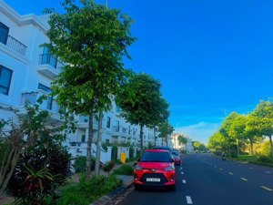 biệt thự ecocity premia sổ đỏ sẵn, trung tâm tp buôn ma thuột, giá chỉ từ 10 tỷ, thanh toán 10 đợt