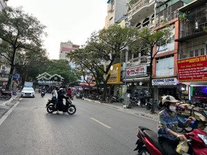 (chính chủ) tôi cần bán nhà phố thịnh yên, q hai bà trưng, dt 230 m2, 2 tầng, mt 11 m, 76 tỷ