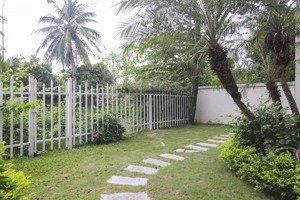 cho thuê biệt thự vinhomes riverside hoa sữa, 4 pn ,viesw sông,sân vườn rộng 45 tr/th: 