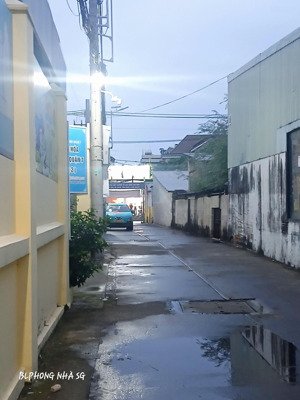 3 tầng st - hxh - dt 4 * 19m ngay lý phục man - sân siêu rộng - sổ chuẩn chỉnh - chỉ 6.x tỷ tl.