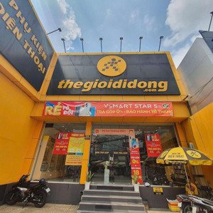 cần bán gấp căn nhà mặt tiền đường thạch lam. dt: 8,7x28m. 32 tỷ-vị trí cực kỳ đẹp