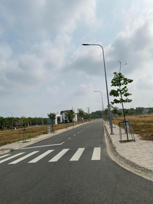 chính chủ đất bán gấp lô ngay đường lê văn lương, xã phước kiển, nhà bè, 2 tỷ 6, 380m2, sổ hồng.