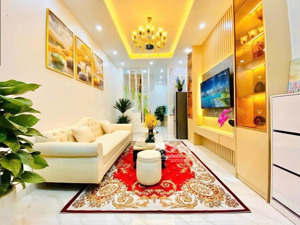 nhà siêu nhân 5 tầng, 38,9m2 giá siêu hời liên mạc, lo góc ô tô tránh, kinh doanh.