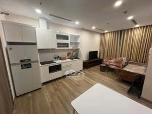 cho thuê chcc 2pn 2wc ban công đông nam tòa solforest ecopark