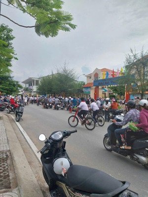 đất giá: 4,95ty, dt: 5*22m, đường 50m, khu 28ha, đường lê thị tám, nhà bè