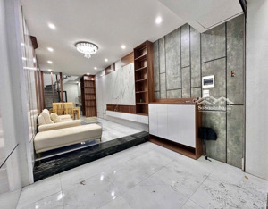 bán nhà nguyễn sơn lõi gia thụy, long biên, ô tô, ngõ thông tứ tung 45m2 chỉ hơn 8 tỷ