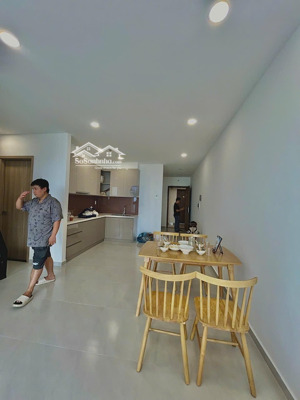 chính chủ cần bán nhanh trong tuần ch mt eastmark 63m-65m giá 3ty, sổ sẵn. ngân hàng hỗ trợ vay