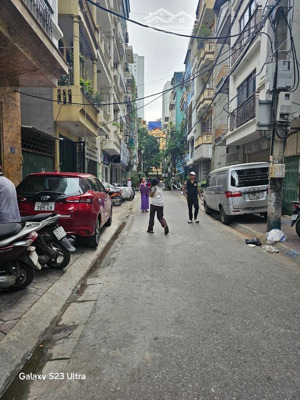 tuyệt phẩm! phân lô phố vip mạc thái tổ, 70m2 x7 tầng,mt 5m,ôtô tránh,vỉa hè,kinh doanh văn phòng