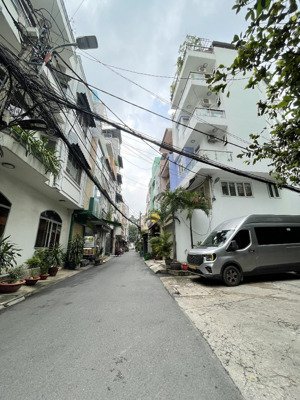 bán nhà cao thắng, quận 10 - hẻm xe hơi 6m2 - 6 pn - ngang 5,2m - 59.6m2 - chỉ 12,5 tỷ