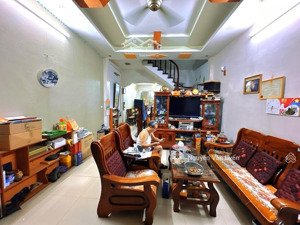 bán nhà - xuân thủy - cầu giấy. 48m2 x 5 tầng x 4,6 m mặt tiền, giá chào bán 12.2 tỷ, ôtô cạnh nhà