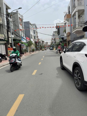 phúc diễn - 46m - 1 nhà ra ô tô - nhú 8 tỷ