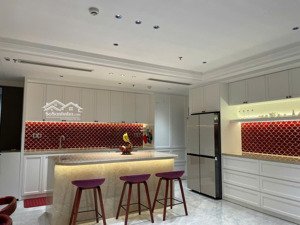 bán căn hộ midtown m8 - bán được cho người nước ngoài. lh: 