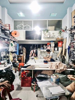 bán nhà chdv 4 tầng, 10 phòng, đường số tân quy, quận 7, bề ngang lớn, chỉ nhỉnh nhẹ 6 tỷ