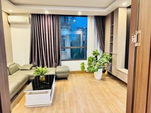 nhà đẹp phú thượng 63m -6 tầng -mặt tiền 5m- ô tô đỗ cửa - nhà 2 thoáng ở sướng, kinh doanh đỉnh