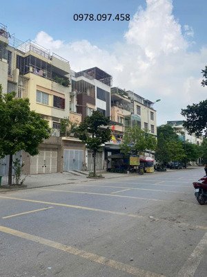 bán gấp căn liền kề mặt tiền rộng 5m kinh doanh đỉnh tại văn phú hà đông