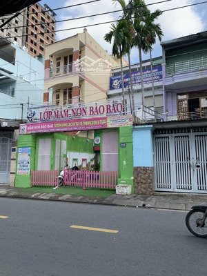 mtkd đỉnh. tt tân phú - nhà 4 tầng - 176m2 - ngang 7m - đường 12m lề 2m- dòng tiền 60tr/th