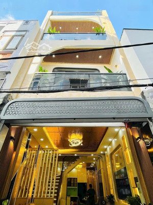 bán nhà đường 5,7m bạch đằng-p14-bình thạnh. giá 4tỷ020/72,8m2 cho thuê 24 triệu. gần hàng xanh