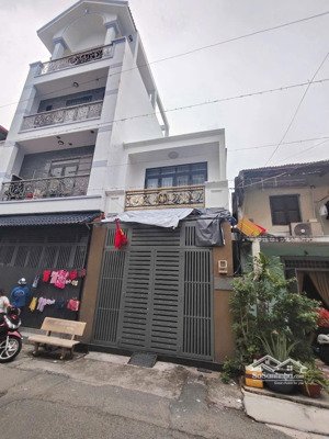 hẻm 8m lê sát - ngày trường học bao kinh doanh - 3.8m x 12m - 1 lầu