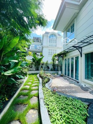 rẻ hơn thị trường 35% villa 2mt khu compound an ninh, full nội thất xịn xò chỉ xách vali là ở liền