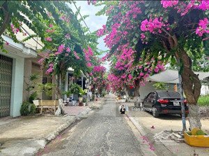 chỉ 3,1 tỷ bán nhà 3 tầng tđc hòn rớ 1 nha trang