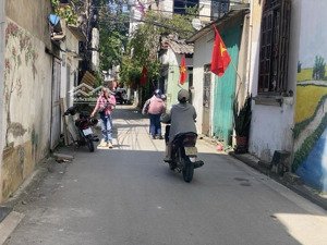 bán nhà 5 tầng dân xây phố hoa lâm ngõ oto kinh doanh