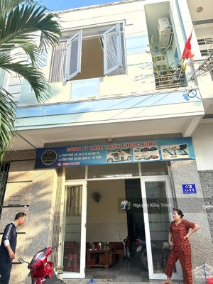 kiều trinh -cần bán sổ hồng trao tay - đối diện đảo hoa sen - trung tâm phía nam