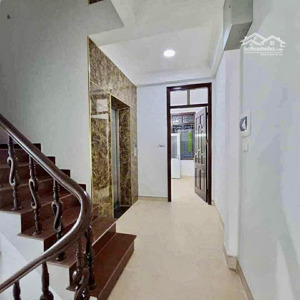 mặt phố vip , kinh doanh sầm uất nguyễn xiển 51m, mt4m, 7 tầng, giá 31,5 tỷ