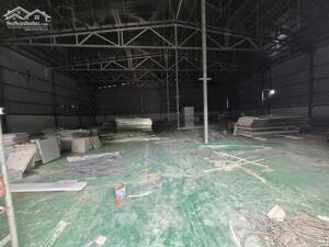 Cho thuê KHO XƯỞNG 2000m,4000m điện 3fa,CONT đỗ cửa GIÁ RẺ CHỈ 14k/m2 tại QL 21 Sơn Tây,HN