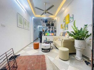 bán nhà học viện tài chính 32m2, 5 tầng, cách ô tô 20m, ở ngay, pháp lý rõ ràng, hiếm nhà bán