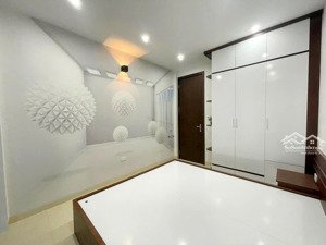 bán nhà hoàng hoa thám- ba đình- lô góc thoáng- cách mặt phố 20m- cải tạo thang máy- 9 tỷ