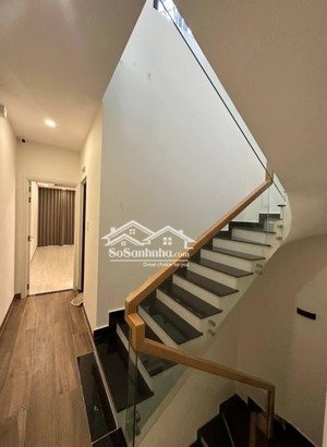 cô sương bán nhà đường 6.3m trần tuấn khải- q5. giá 4tỷ160.đang cho thuê 25tr.gần bệnh viện an bình